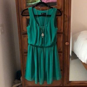 What are you wearing for St. Patty’s Day?! ☘️